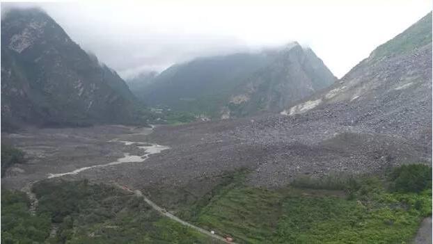 四川茂縣山體垮塌，整個村瞬間被活埋
